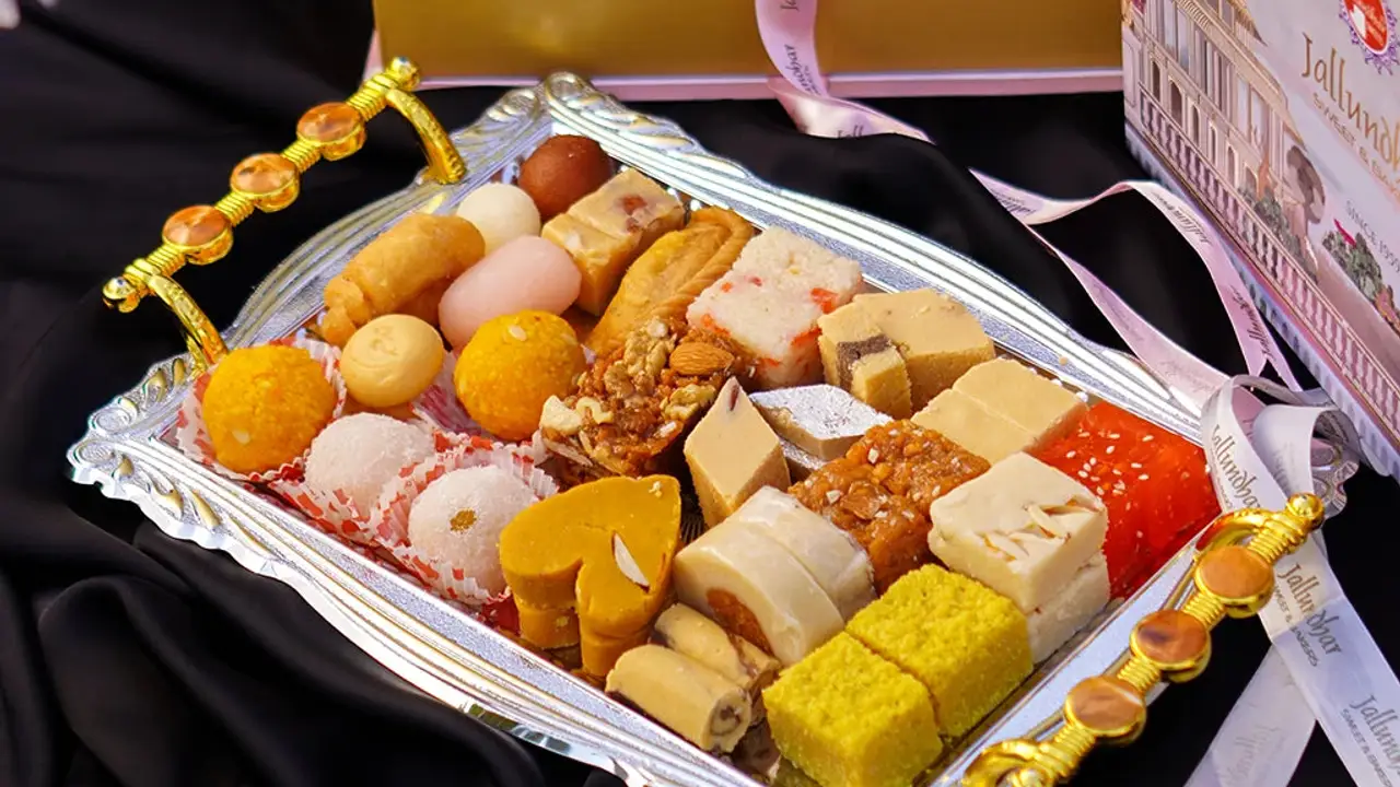 Jallundhar mithai tray